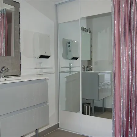 Climatise Avec Vue Partielle - Fr-1-867-13 * Agde